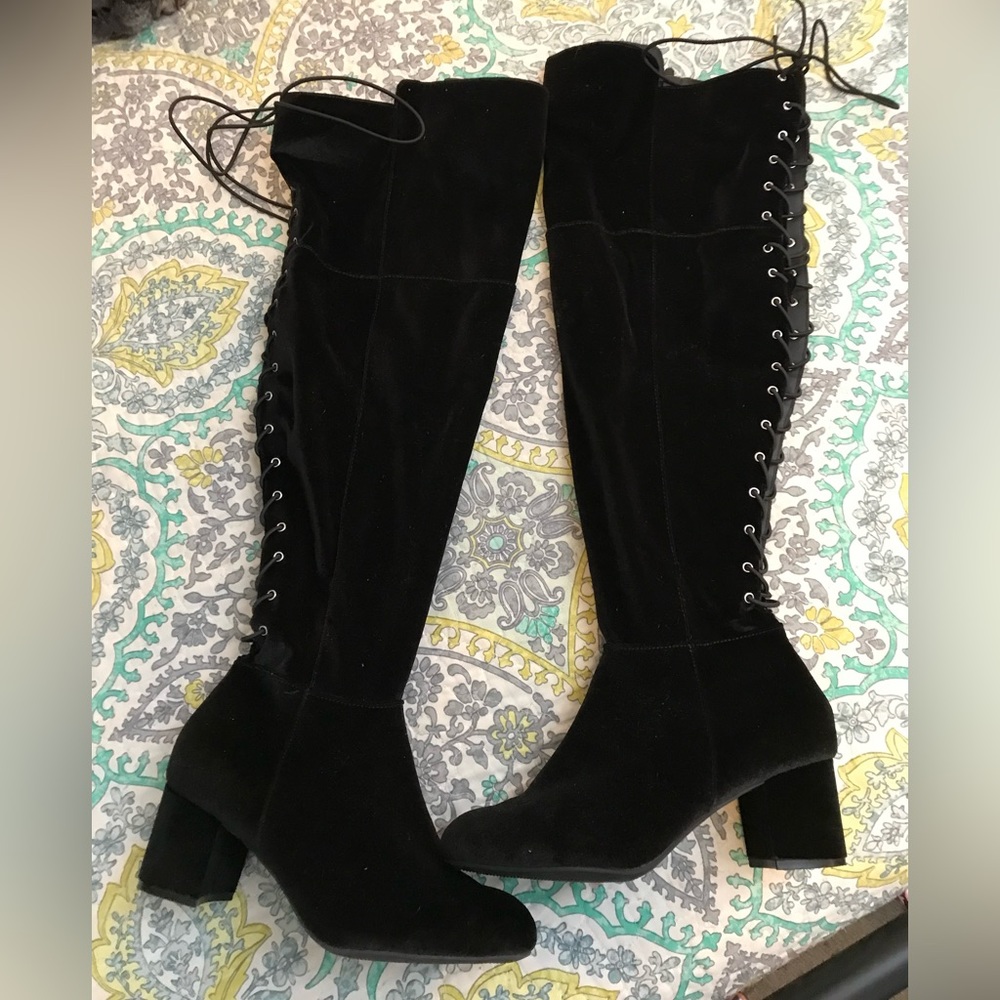 New Torrid over knee boot. Sz 9ww.